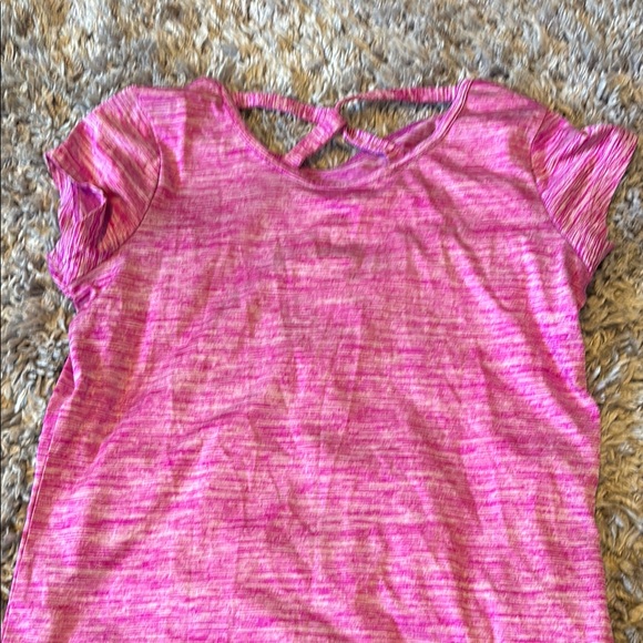 All a little used 2$a shirt - Picture 6 of 8